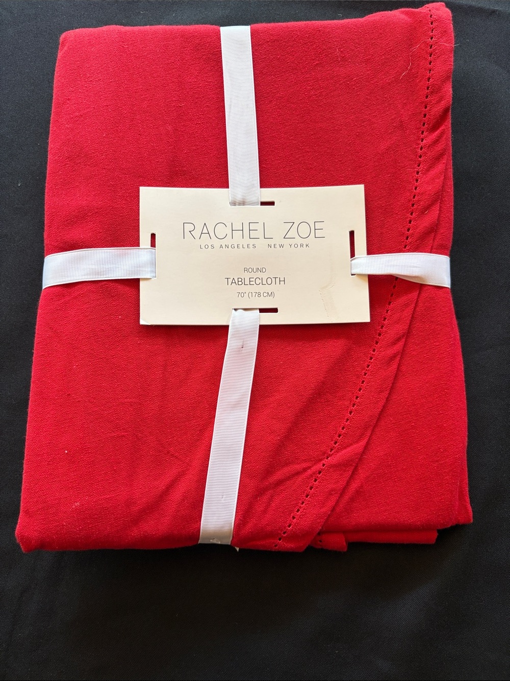 Rachel Zoe Round Red table cloth